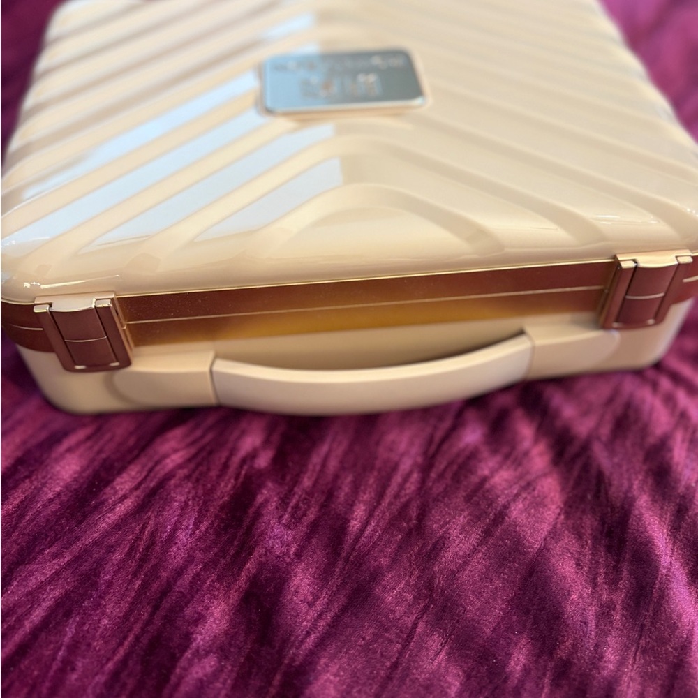 pink and gold Hard Shell Case